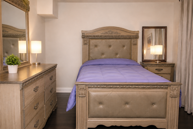 Living Space - $1,200 Large Studio Shared Near Yankee Stadium