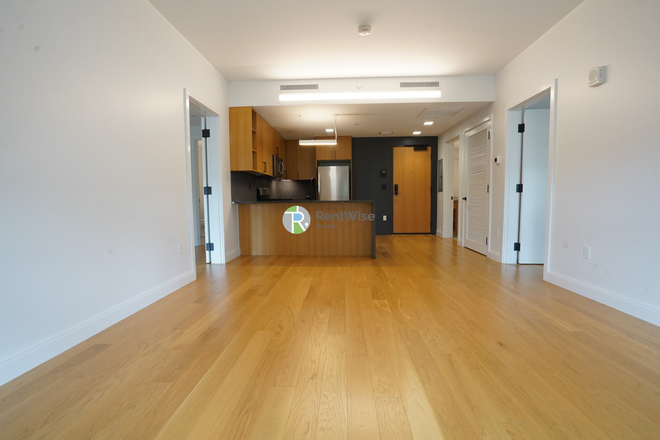 1 - JUN-JUL-AUG-SEPT 2026-Gorgeous 1bed & 2 beds $ 3 beds apartment, Elevator, Pets OK! NO FEE