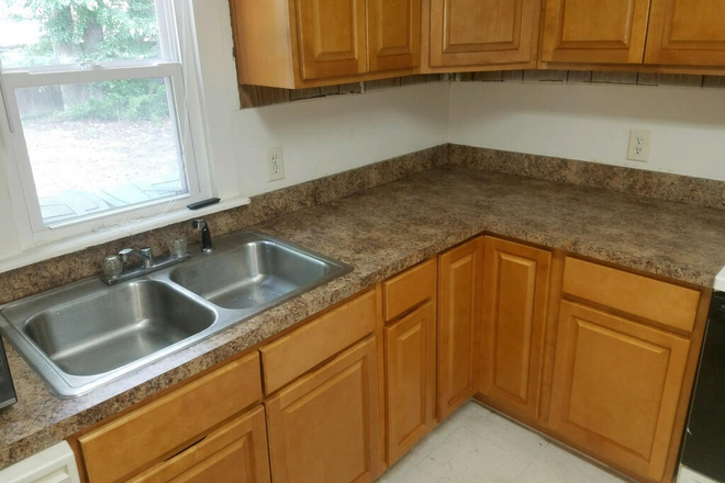 Remodeled Kitchen - (ODUrent) 1308 W. 42nd St. Unit A Duplex