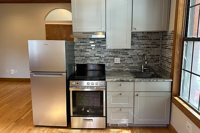 Kitchen - Newly Renovated Studio Near NEU & Berklee! Apartments