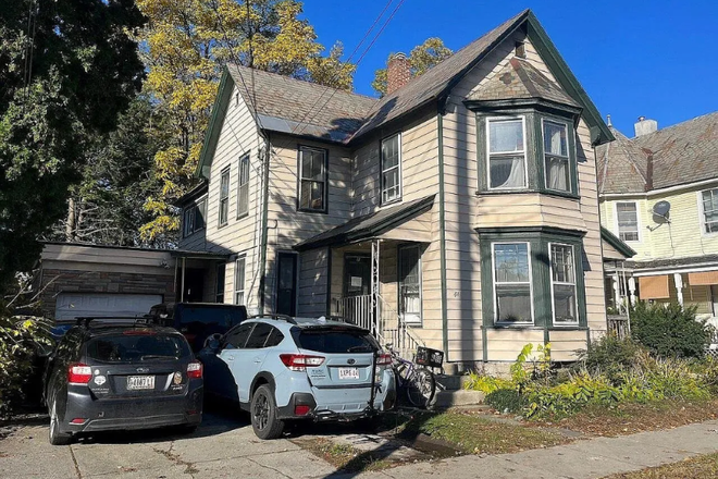 Street View - Big apartment, close to downtown.