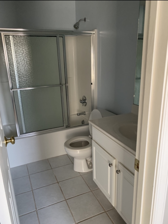 Bathroom - Seeking Reliable Male Students and Professionals. Townhome