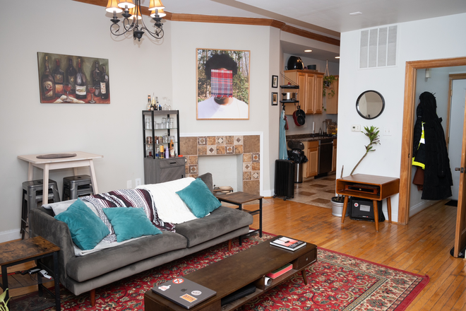 Living Room - Spacious 2BR/2BA Near Campus - Ideal for Roommates BR/BA on separate floors shared Kitchen and LR Apartments