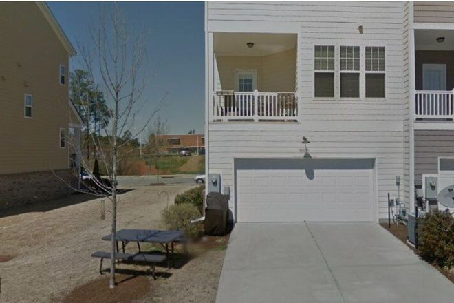 Exterior Back of Townhouse - Brier Creek Prime Location 1 Bdrm Master Suite w/Bath Semi-Private Entrance Quiet Neighborhood