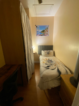 Bedroom - LADIES MANOR, $700.00 PER MONTH AND ONLY $300 SECURITY DEPOSIT, ALL UTILITIES INCLUDED! House