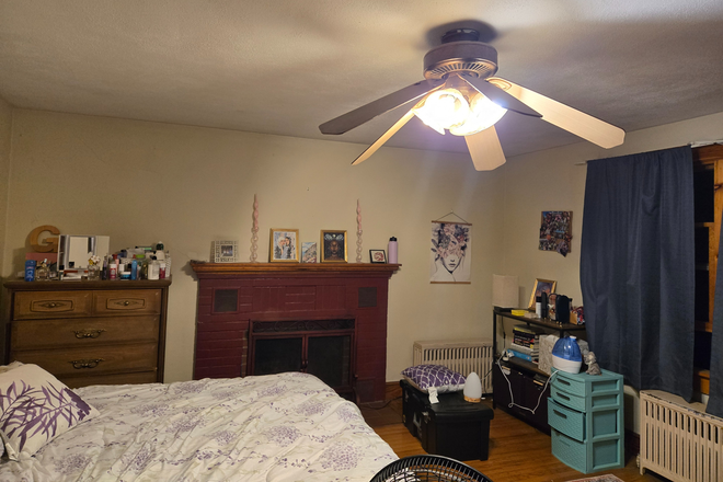 Bedroom - Summer Sublet in South Amherst