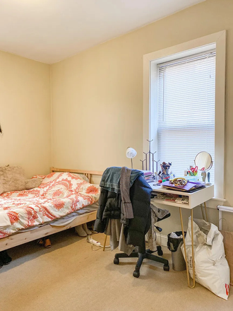 Bedroom - Apartment next to ISEC/EXP [BOTH bedrooms open]