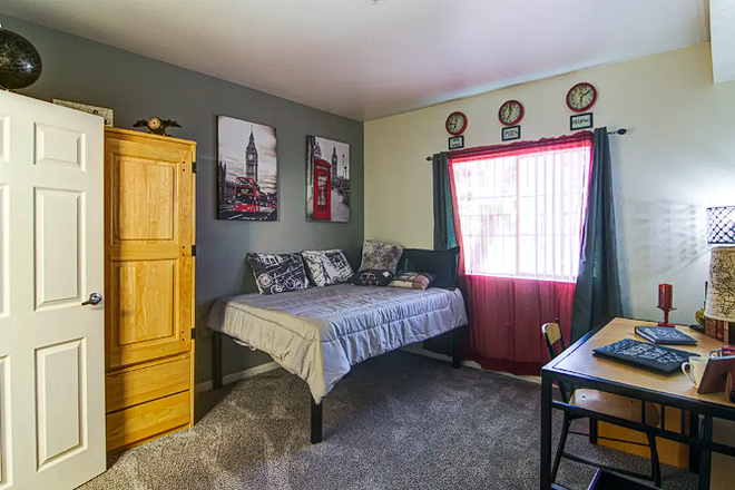 Bedroom - Grandmarc at University Village