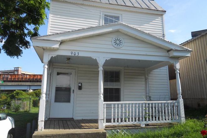 Exterior - 2 Bedroom Seconds from UVA Medical Center