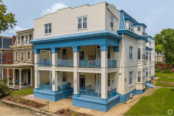 3413-15 Race Street - Lerner Courts
