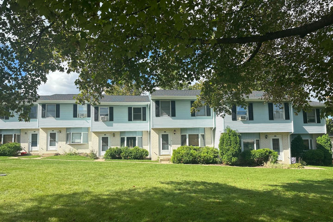 Front - Bayfield Court Townhome