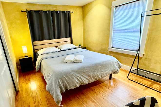 3rd bed - Spanish Revival Charmer in Old Towne House
