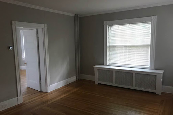 X - Beautiful 2 Bedroom Unit Next To Boston College Upper Campus - Chestnut Hill Apartments