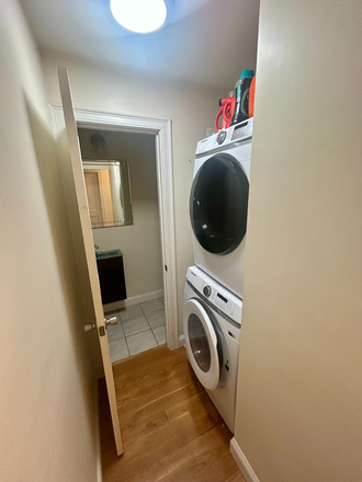 Laundry - Modern Apartment Near Mission Hill