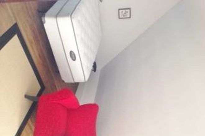 Image 878695 Large Bedroom,  Corner - 1 BEDROOM APT. (Furnished) IN EXCELLENT LOCATION. VERY CLOSE TO HARVARD YARD.