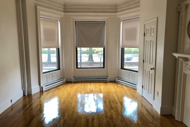 STUDIO - NO BROKER FEE - SIMPLY AWESOME STUDIO  AT 1061 BEACON STREET, BROOKLINE AVAILABLE 9/1/2026 Apartments