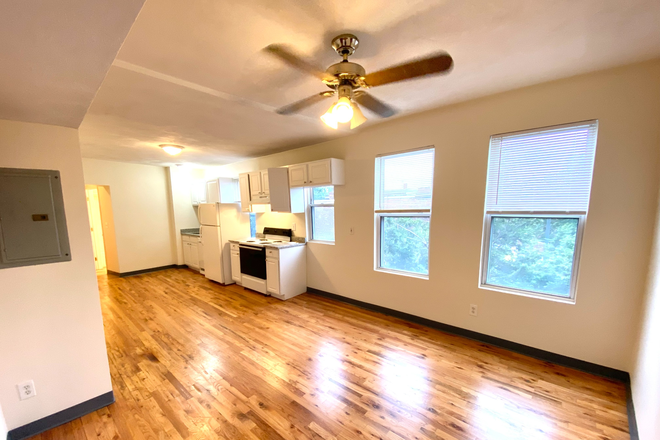 Call NOW for showings! 617-236-8600 - HUNTINGTON AVE - *NEW LOW PRICE!* LRG MODERN 3BR/1BA AVAIL *9/1/2025* W/ LNDRY IN BLDNG, DW!