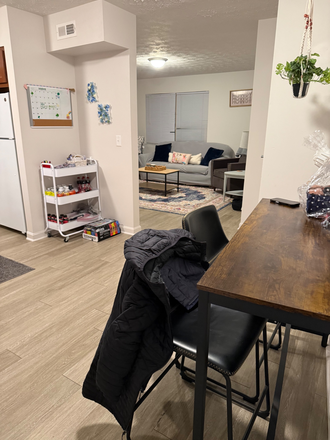 kitchen - Ohio Ave Lease Transfer Apartments