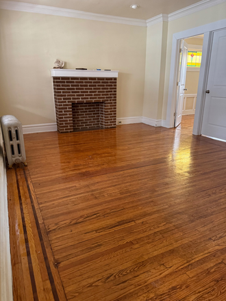 living room or 3 rd bedroom - Near South Orange Ave and Close to Campus Apartments
