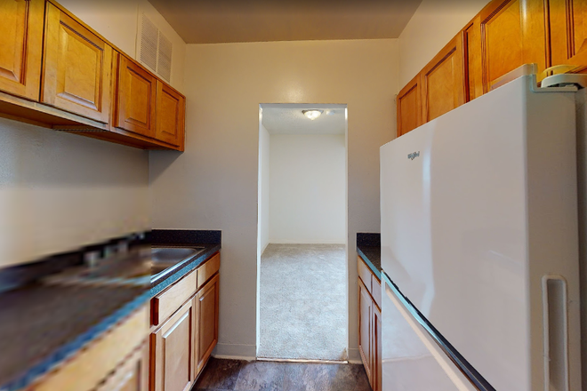 Kitchen - The Marylander Apartments