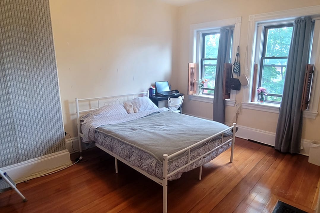 bedroom - sublet