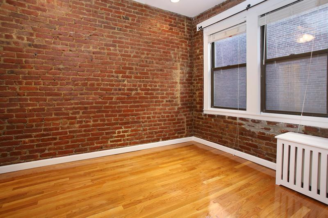 Bedroom - Renovated 1-Bedroom Condominium – Fenway