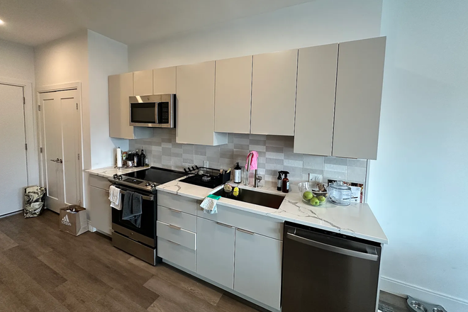 Call NOW for showings! 617-236-8600 - DORCHESTER AVE - BEAUTIFUL DORCHESTER 2 BED W/ LAUNDRY IN THE UNIT! *AVAIL 6/01/2025* Apartments