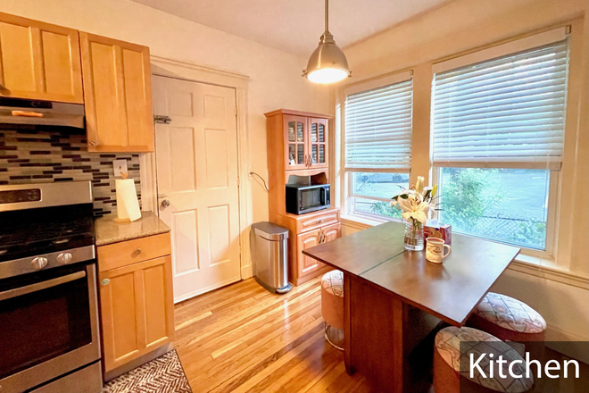 Kitchen - Brighton Green line Warren Street T Stop Apartments