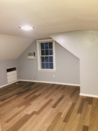 Bedroom - 4 Bedroom 2 Bath Fully Furnished Available 6/1/26 House