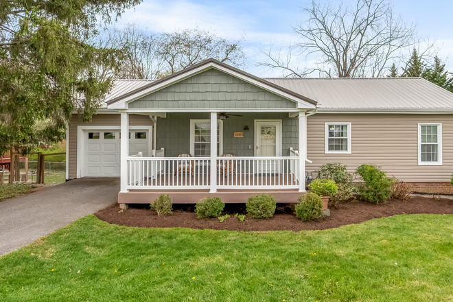 1 - Spacious Ranch Close to Campus