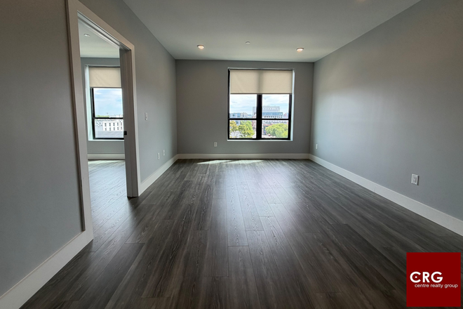 living room - *NO BROKERS FEE!* Stunning 1 Bed+Den / 1 Bath w/ LAUNDRY IN UNIT! Roof deck! Apartments