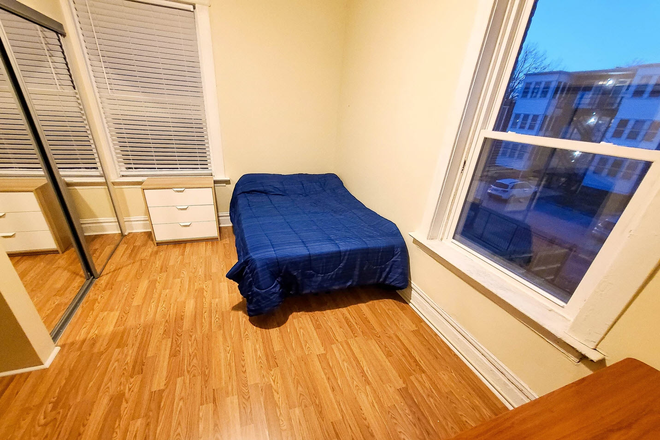 Bedroom - 6015 Waterman Blvd, Apartments Unit 2