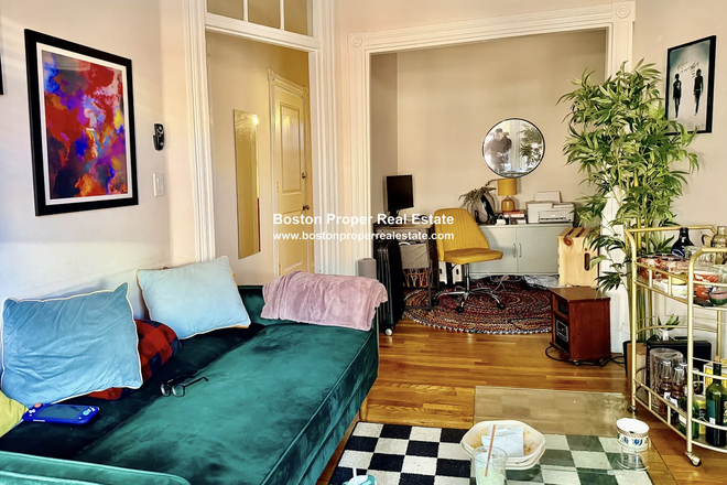 a - Right by Prudential Center and Symphony Apartments