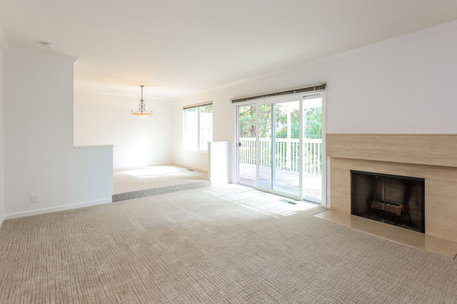 Photo - Available! Beautiful 3 Bedroom Townhome In Walnut Creek!