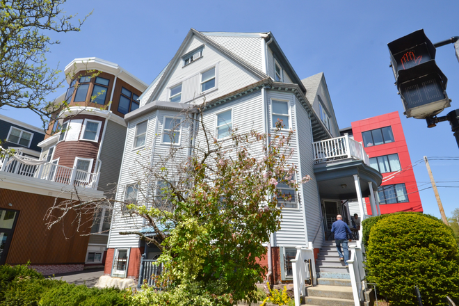 Outside viewing - 4BR Apartment a few steps from Brown University