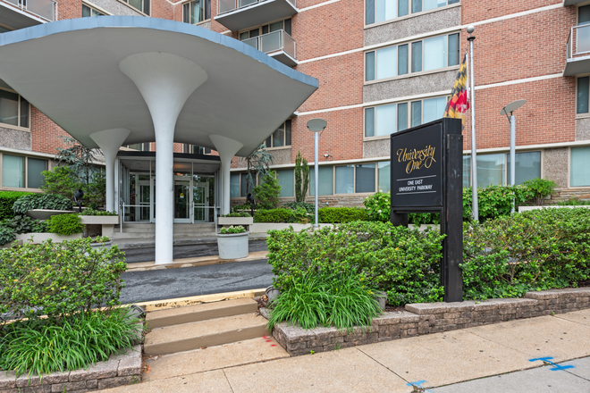 Outside Street View - Walking Distance to JHU Homewood (Up to 4 Occupants)