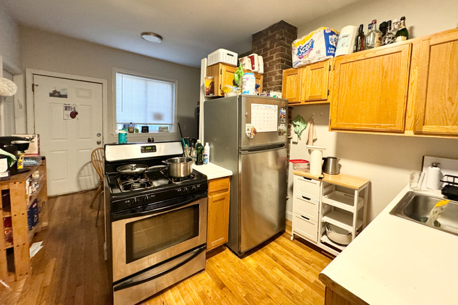Kitchen - Room Rental Available Now - Convenient Mission Hill 4 Bed | Walk to Orange and Green Lines | A/C