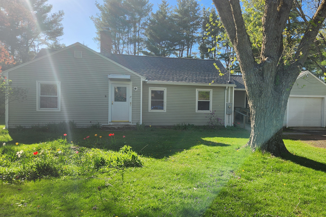 Front of the house. More photos to follow. - Just-Renovated Three Bedroom House. Quiet neighborhood. 5 miles to Umass