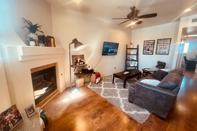 Living Room - San Hughes Place