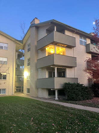 House from the street - Private room for rent! December free!