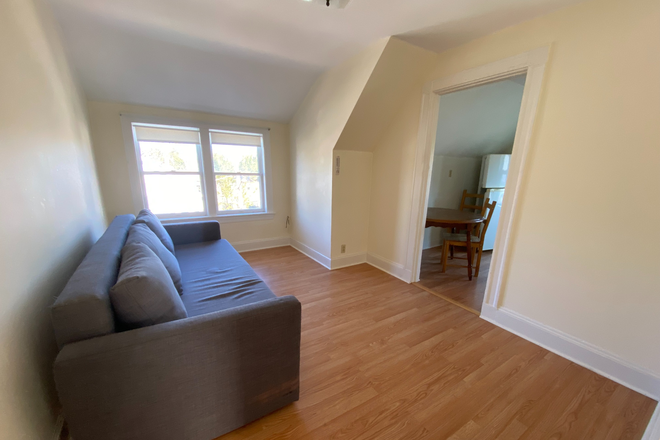 x - LARGE 1 BED 1 BATH - AVAILABLE JAN 1 Apartments