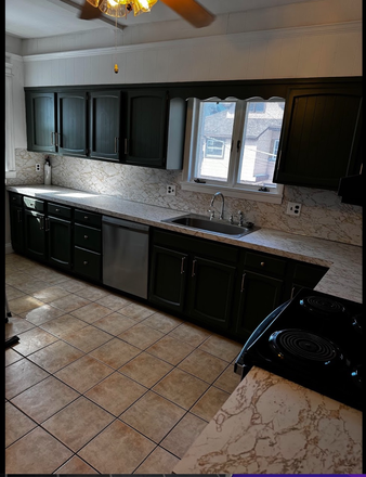 Kitchen 2 - NO FEE - Owner Listing Modern 4 Bed + Office with Loft Space  2 full bath  - Near Tufts Universit