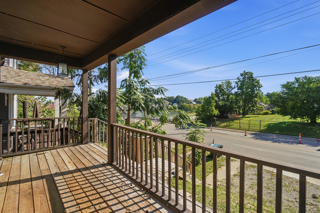 Porch - Spacious 3 BR home with parking & just a short walk to XU & short drive to UC campus