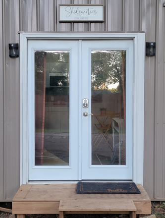 Entryway with patio - Private Furnished Studio Close to Campus
