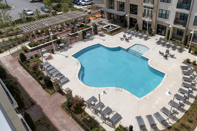 Pool - Berkshire 9th Street Apartments, One-Bedroom apartment near Campus. Walkable Community!