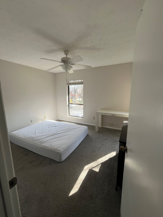 bedroom - Roommate Needed - Tuxworth Springs