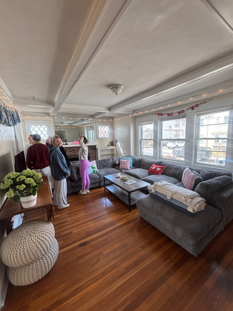 Living Room - SPRING 2027 SUBLET : Cute Single-Family House Gerald Road