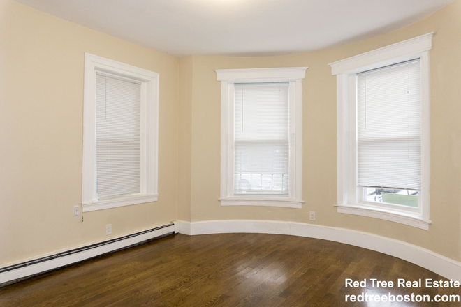 ... - FANTASTIC 3 BEDS APARTMENT WITH DISHWASHER IN SOUTH END