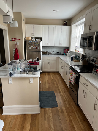 Kitchen - Subletting room with en suite bathroom for fall semester; 3 minutes from campus
