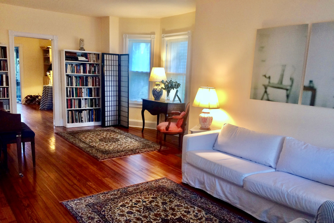 Living room - Furnished 3BR home-Chestnut St-Princeton